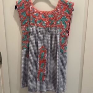 Mi Goldrina embroidered top